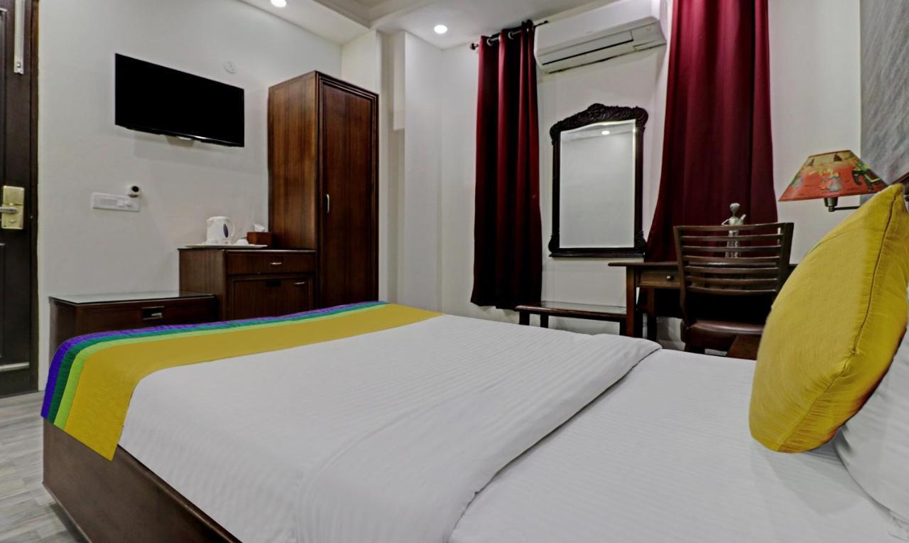 Itsy Hotels Hamlets Stay Noida Exterior foto